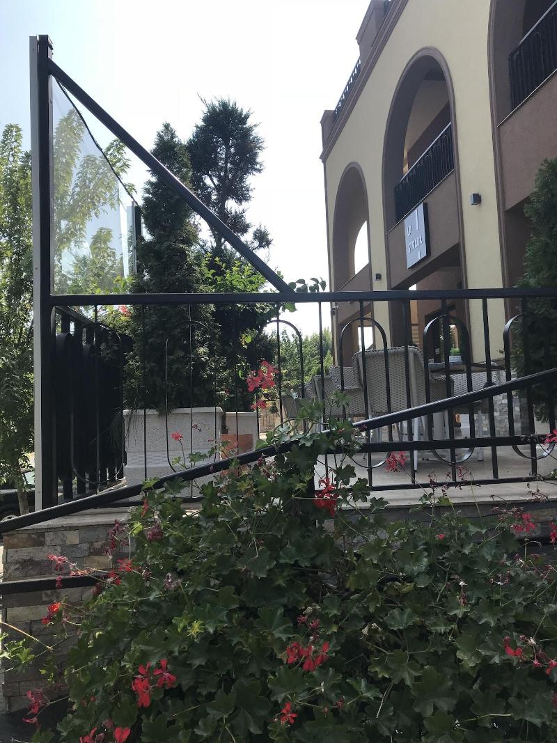 Hotel Edma image