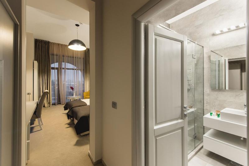 Hotel Edma image