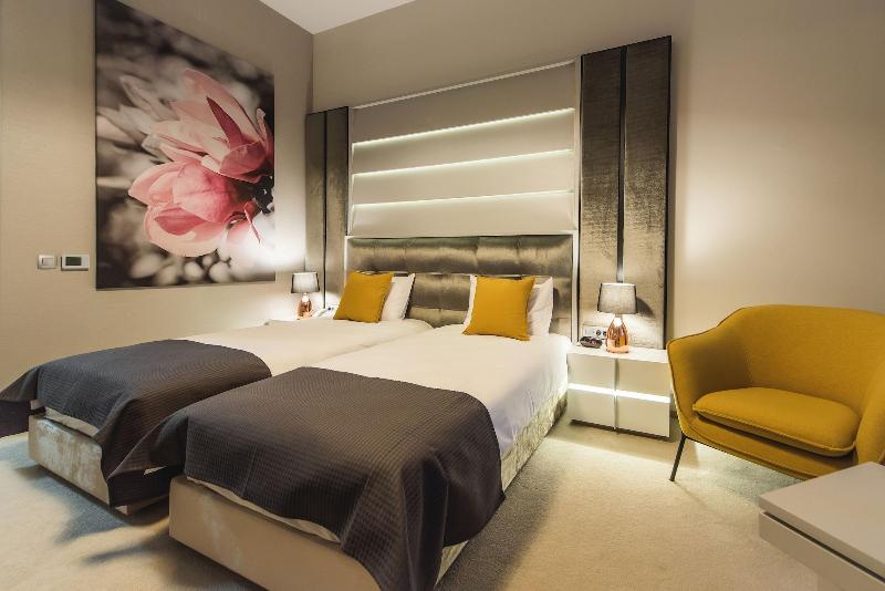 Hotel Edma image
