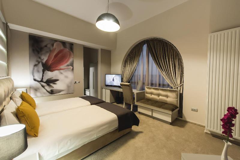 Hotel Edma image