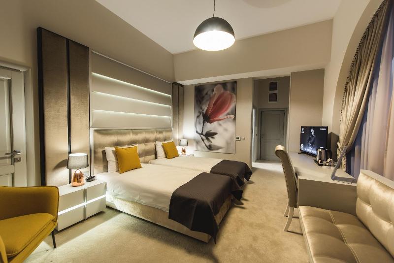 Hotel Edma image