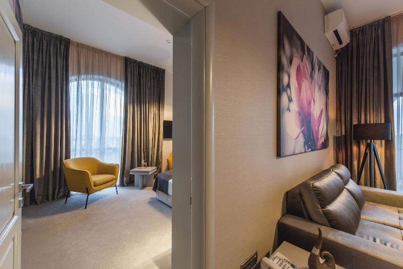 Hotel Edma image