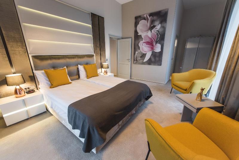 Hotel Edma image