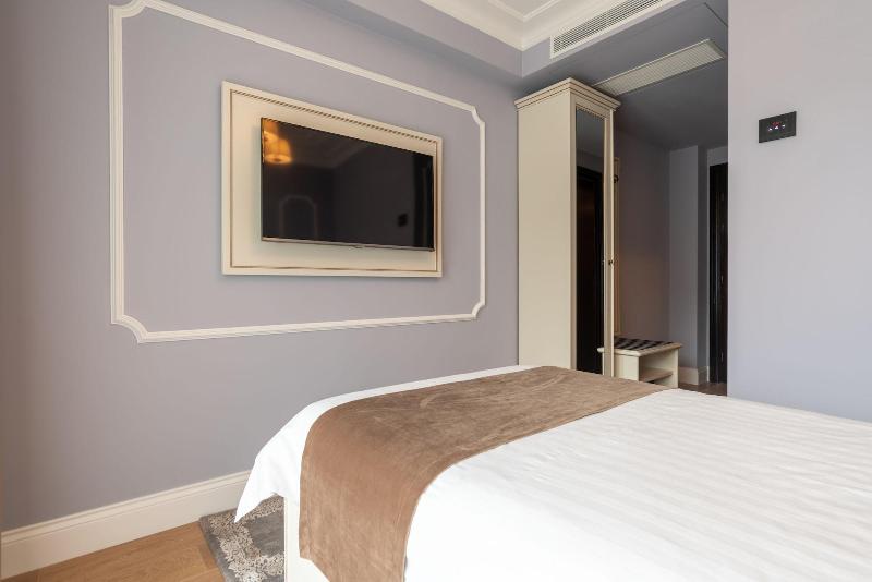 Hotel Gabriela image