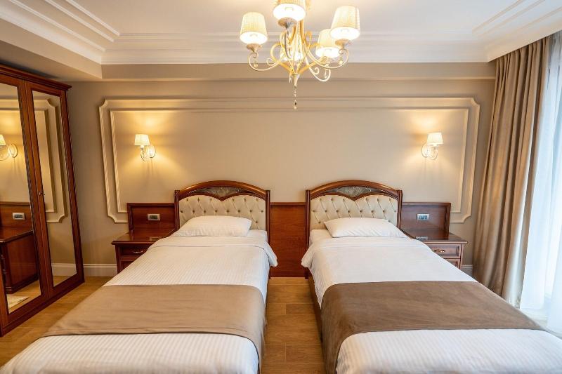 Hotel Gabriela image