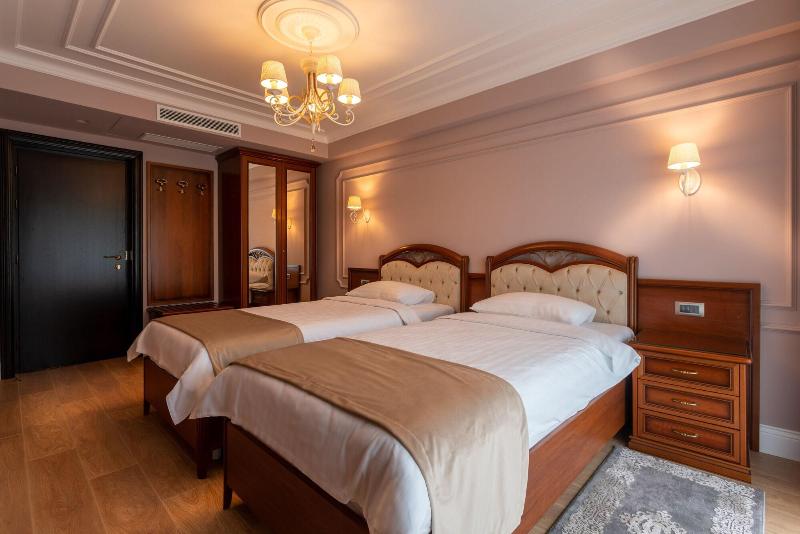 Hotel Gabriela image