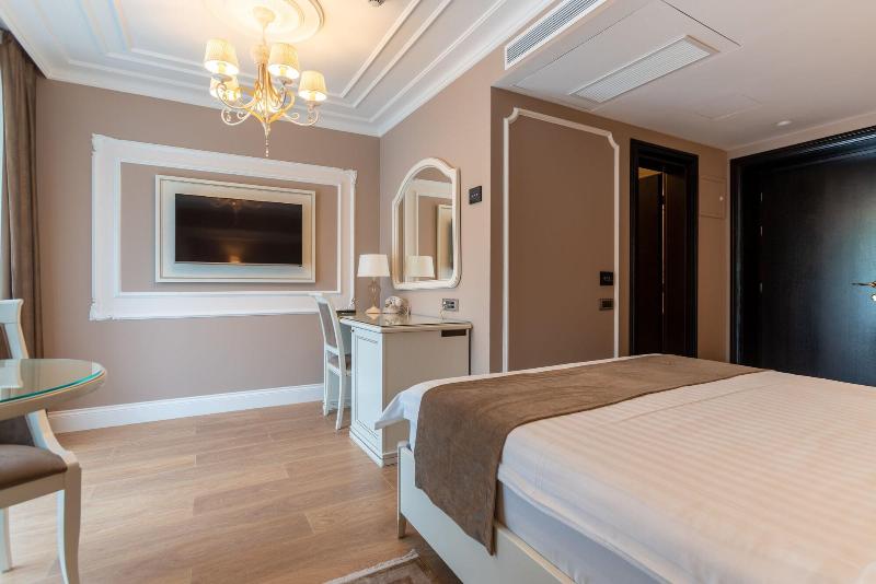 Hotel Gabriela image