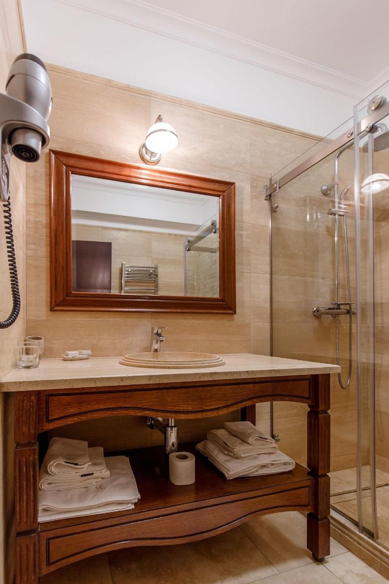Hotel Gabriela image