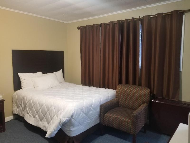 Fiesta City Motel image