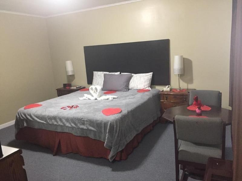 Fiesta City Motel image