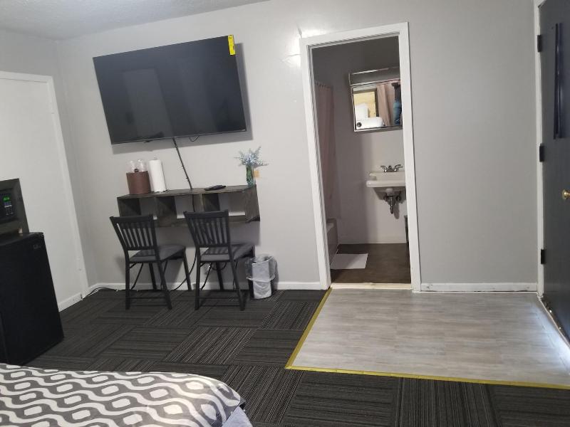 Fiesta City Motel image