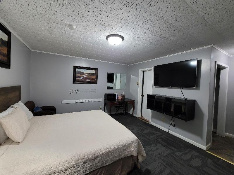 Fiesta City Motel image