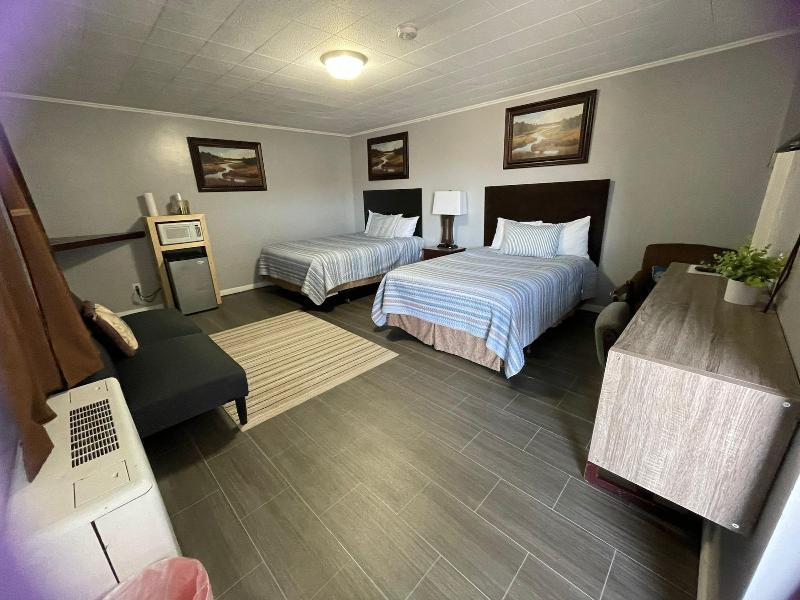 Fiesta City Motel image