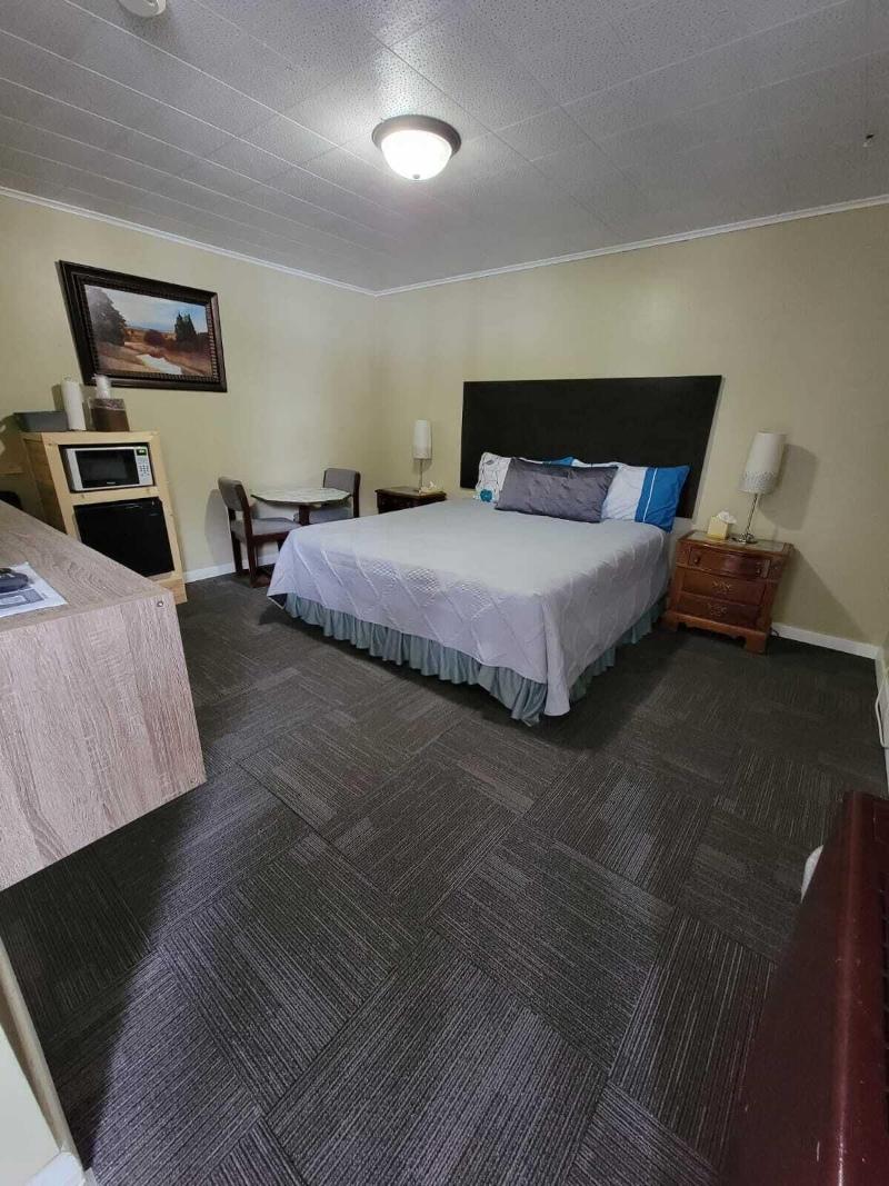 Fiesta City Motel image