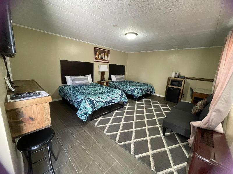 Fiesta City Motel image