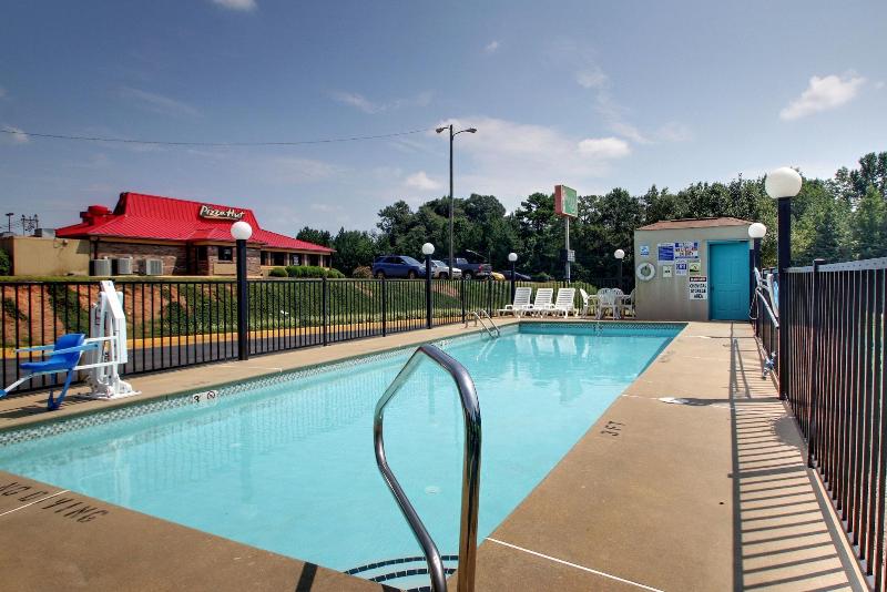Key West Inn - Roanoke image