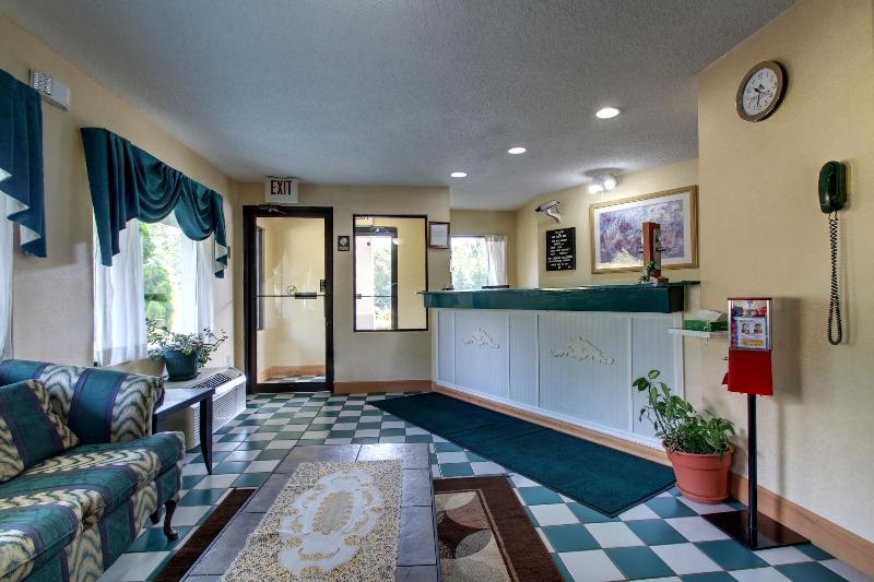 Key West Inn - Roanoke image