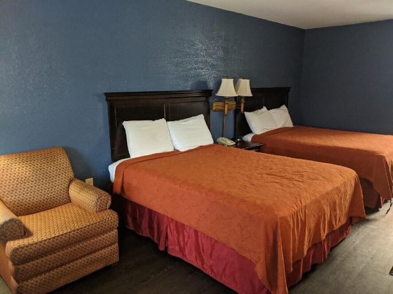Key West Inn - Roanoke image 8