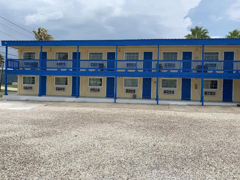 American Inn And Suites image