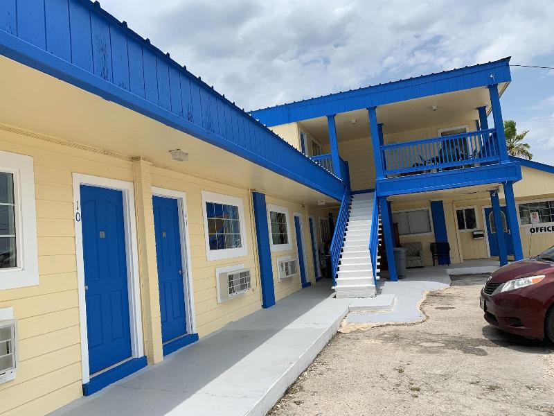 American Inn And Suites image