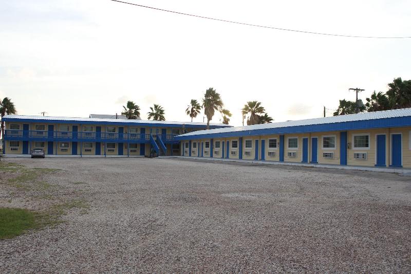 American Inn And Suites image