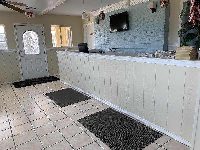 American Inn And Suites image