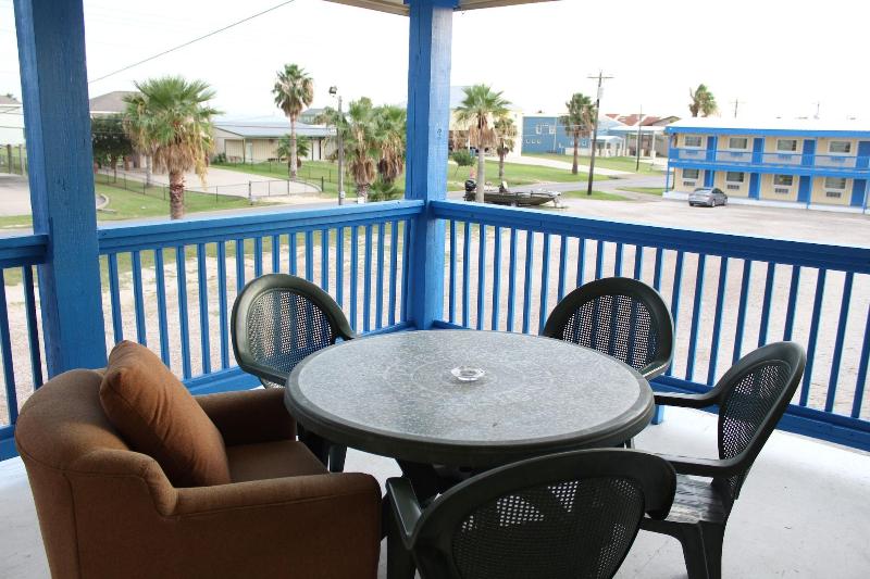 American Inn And Suites image