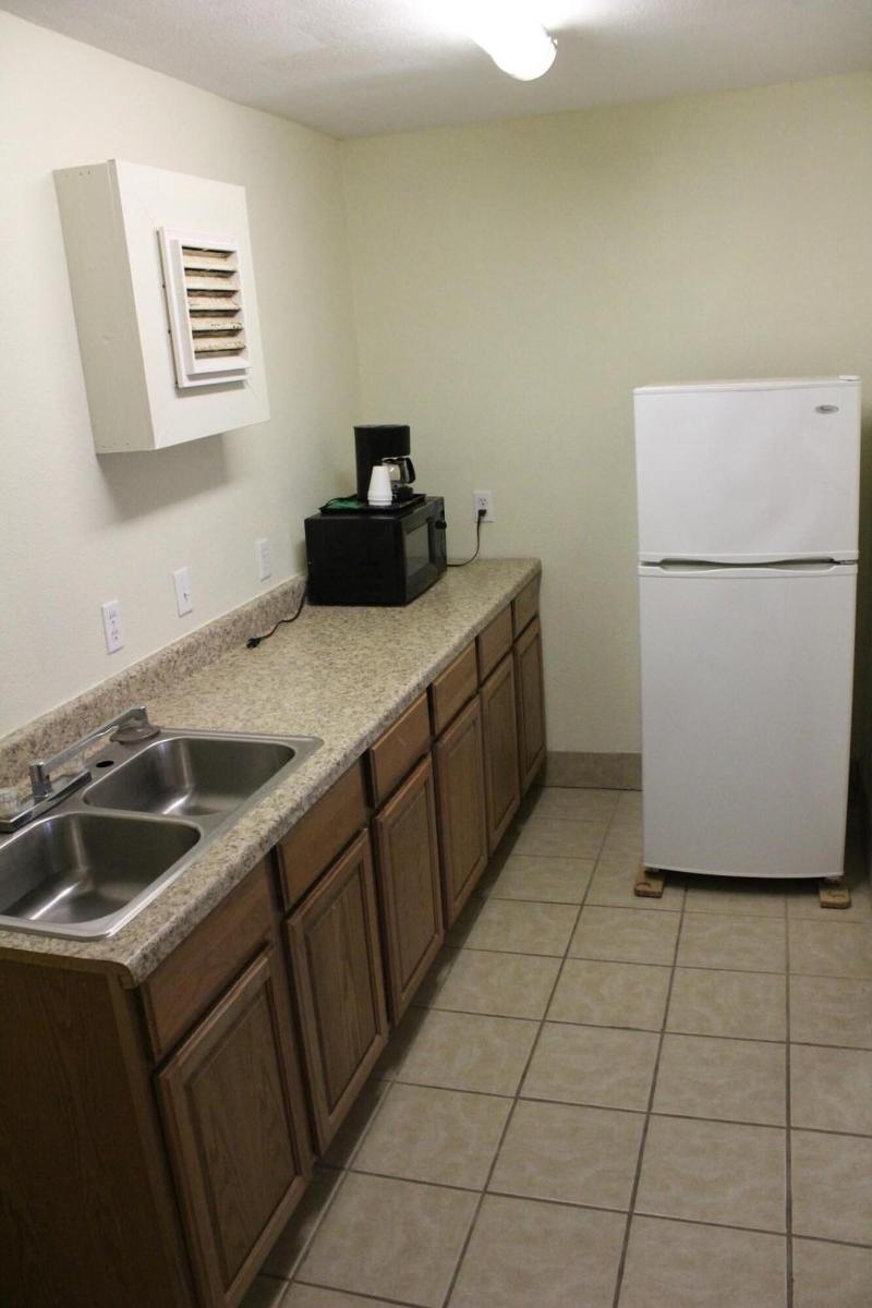 American Inn And Suites image