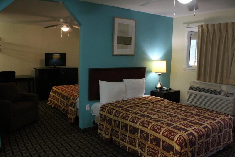 American Inn And Suites image