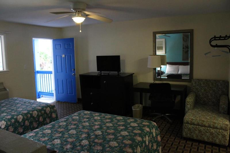 American Inn And Suites image