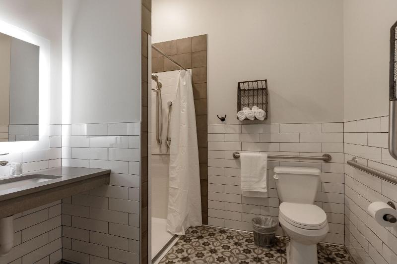 Compass Rose Lodge image