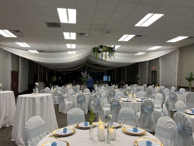 Cardinal Inn & Event Center
