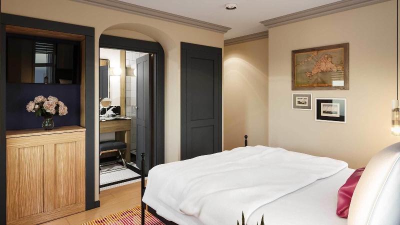 Hotel Ginger image