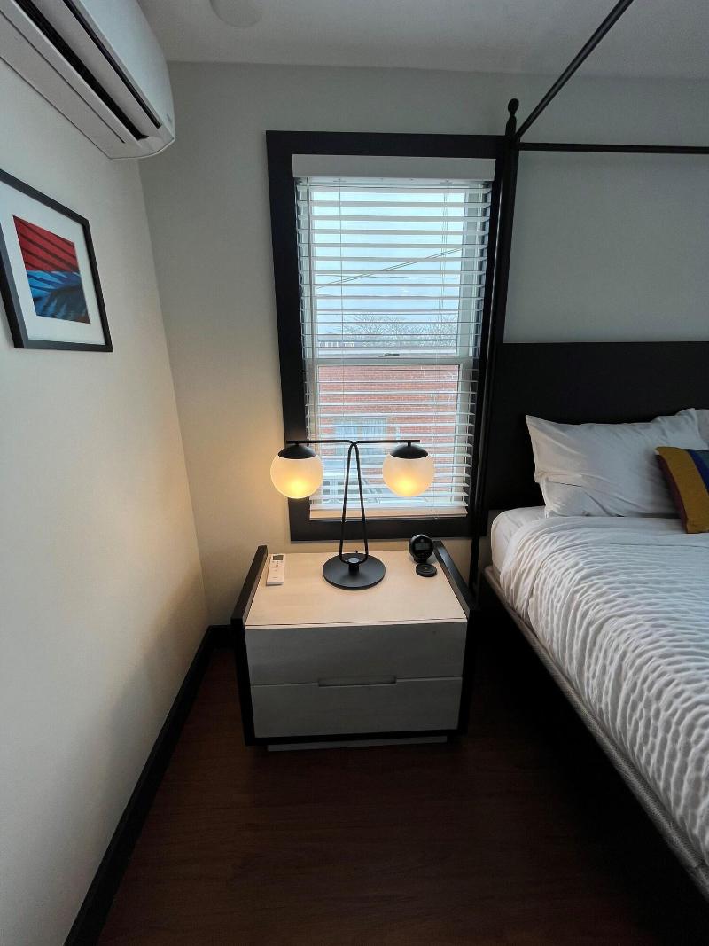 Hotel Ginger image