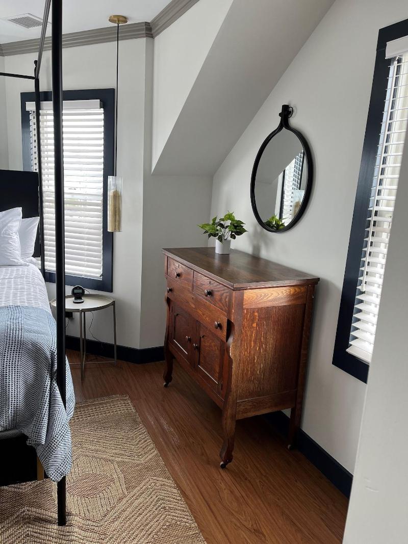 Hotel Ginger image