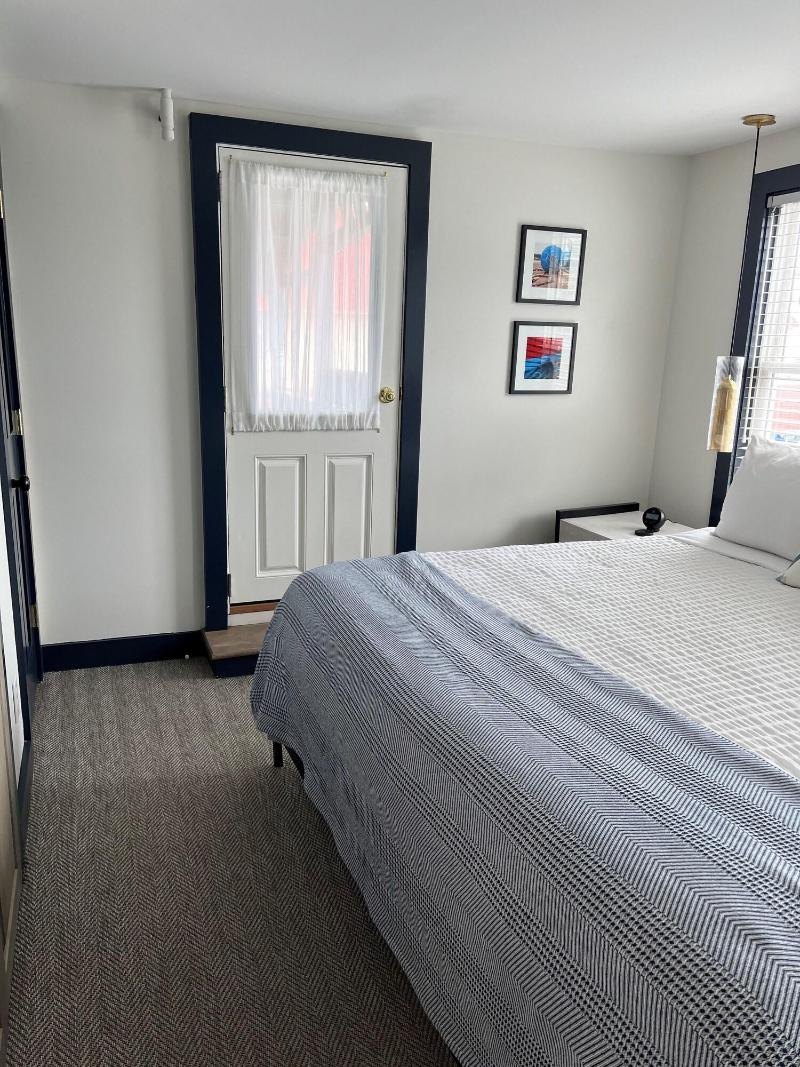 Hotel Ginger image