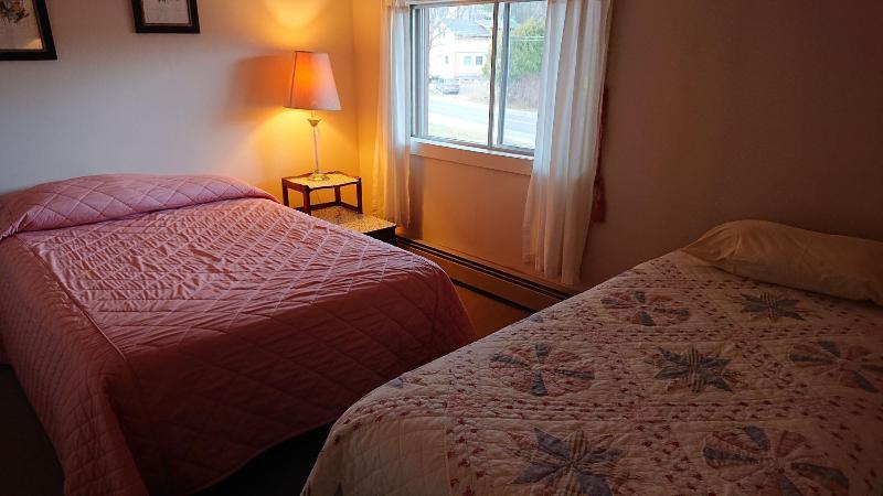 Brookside Motor Inn image