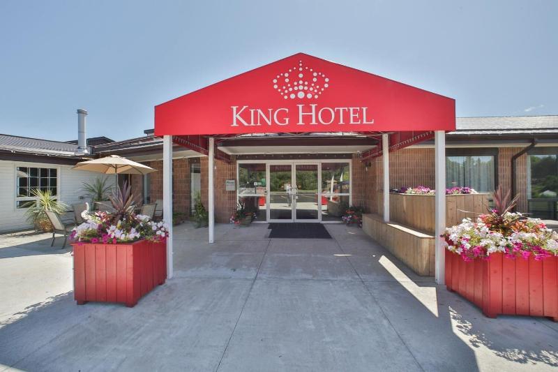 King Hotel image