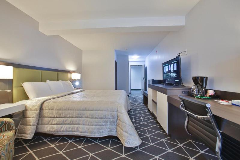 King Hotel image