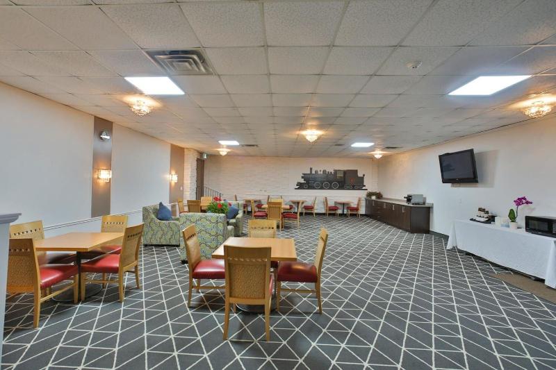 King Hotel image