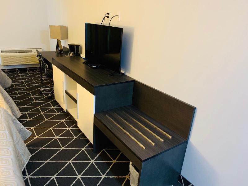King Hotel image