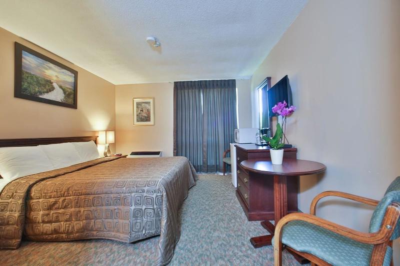 King Hotel image