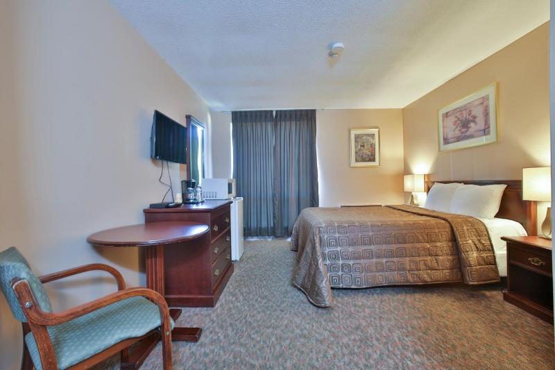 King Hotel image
