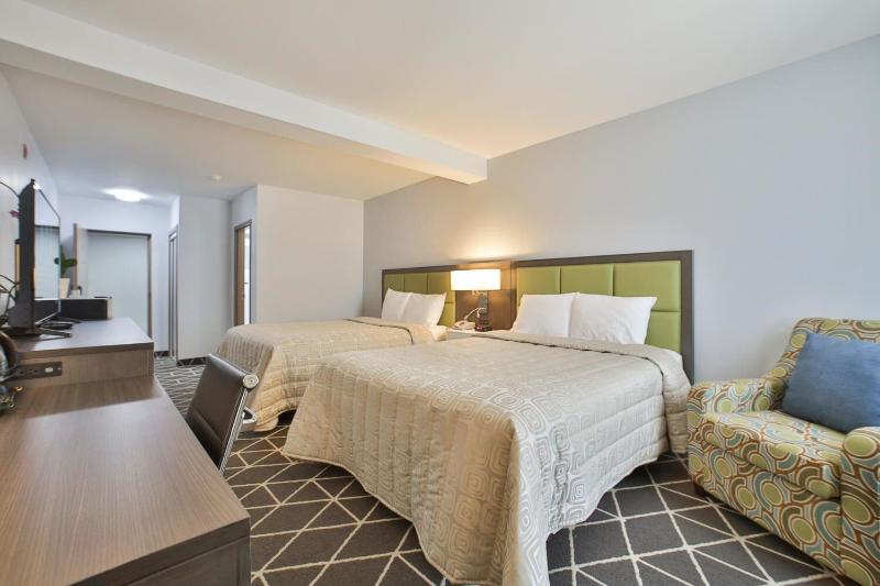 King Hotel image