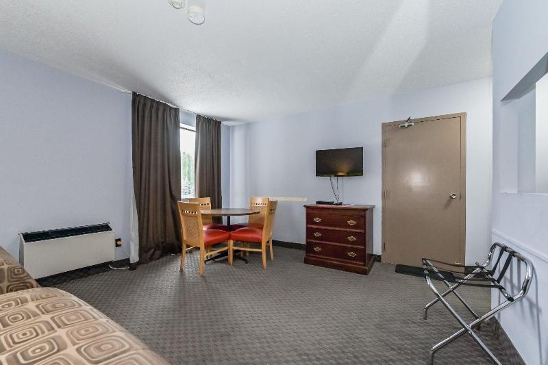 King Hotel image