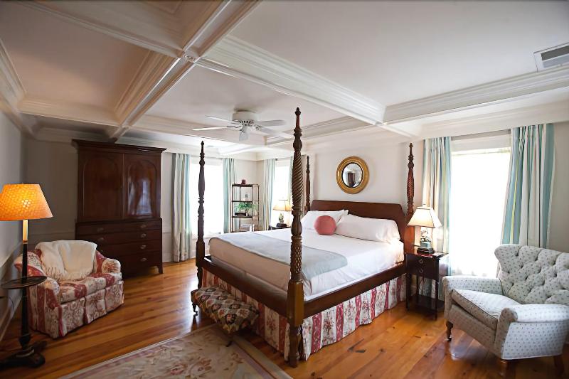 The Farmhouse At Veritas image