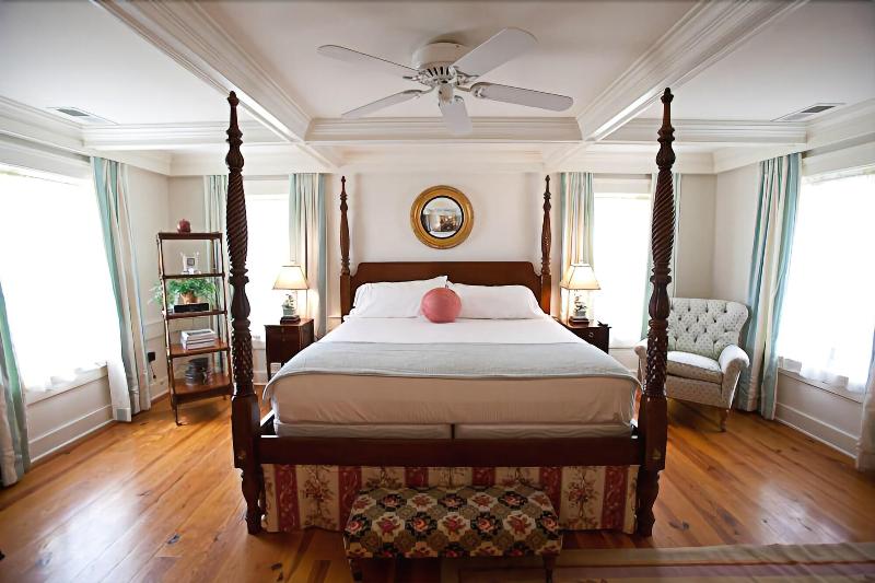 The Farmhouse At Veritas image