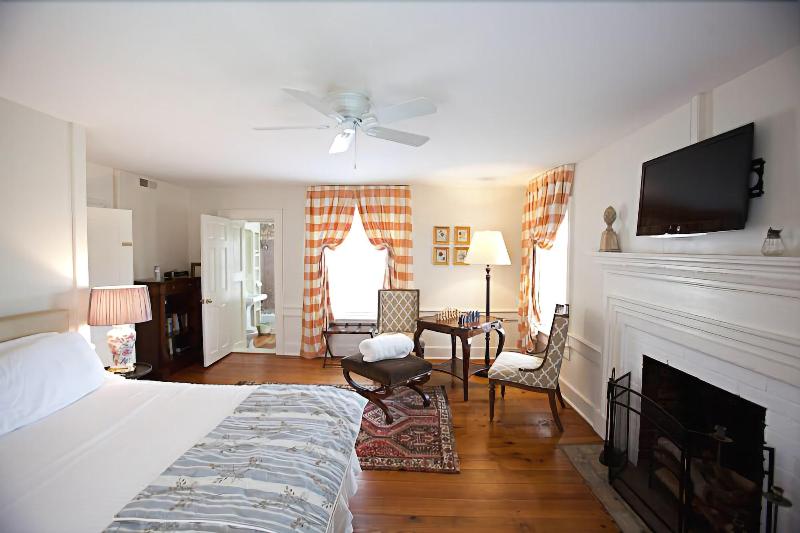 The Farmhouse At Veritas image
