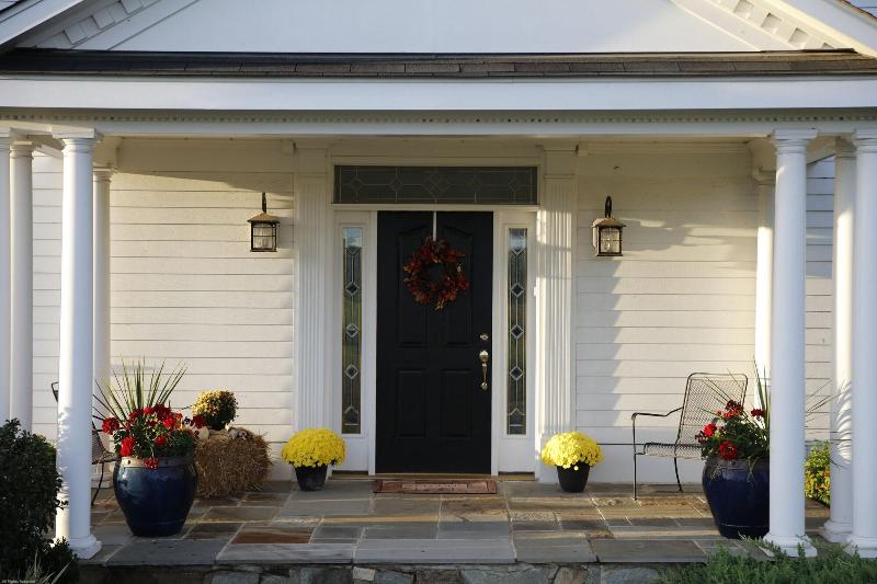 Loudoun Valley Manor image