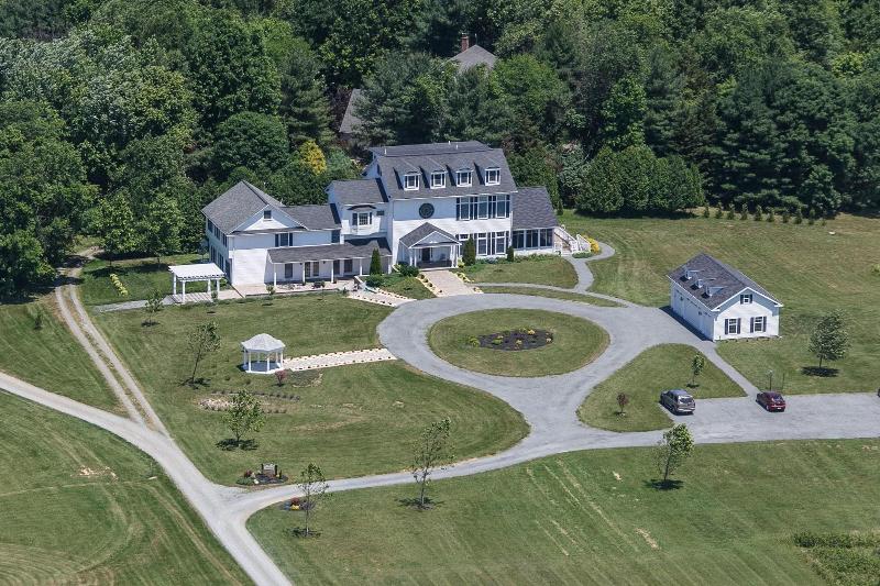 Loudoun Valley Manor image